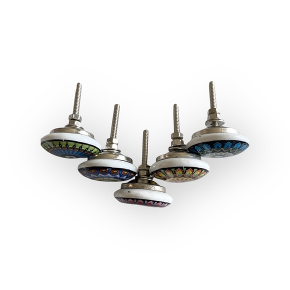 Vintage Handpainted Ceramic Door Knobs ☺︎︎ Set of 5 ☺︎ Choose Blues or Reds ☺︎ - Picture 10 of 16